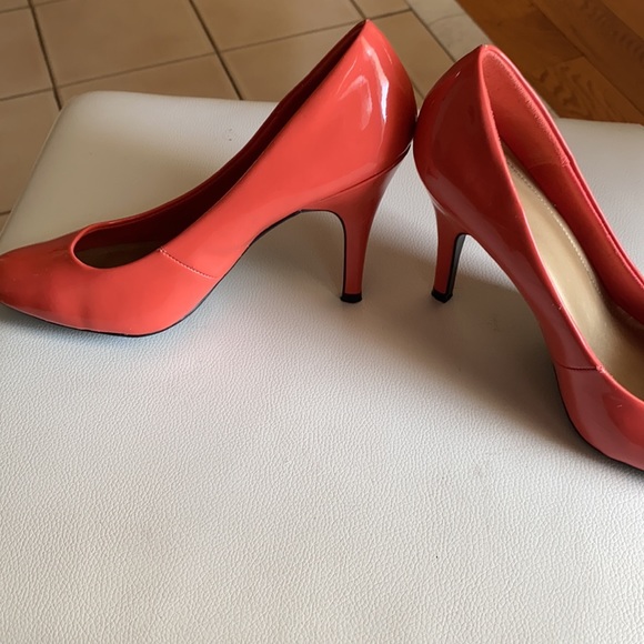 Payless Fioni heels - Picture 2 of 6